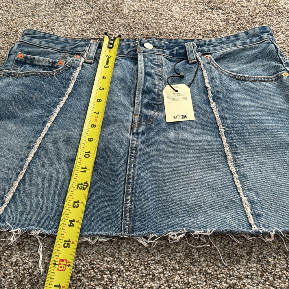LEVIS Women’s Remade Denim Icon Skirt size 32 - Picture 6 of 10